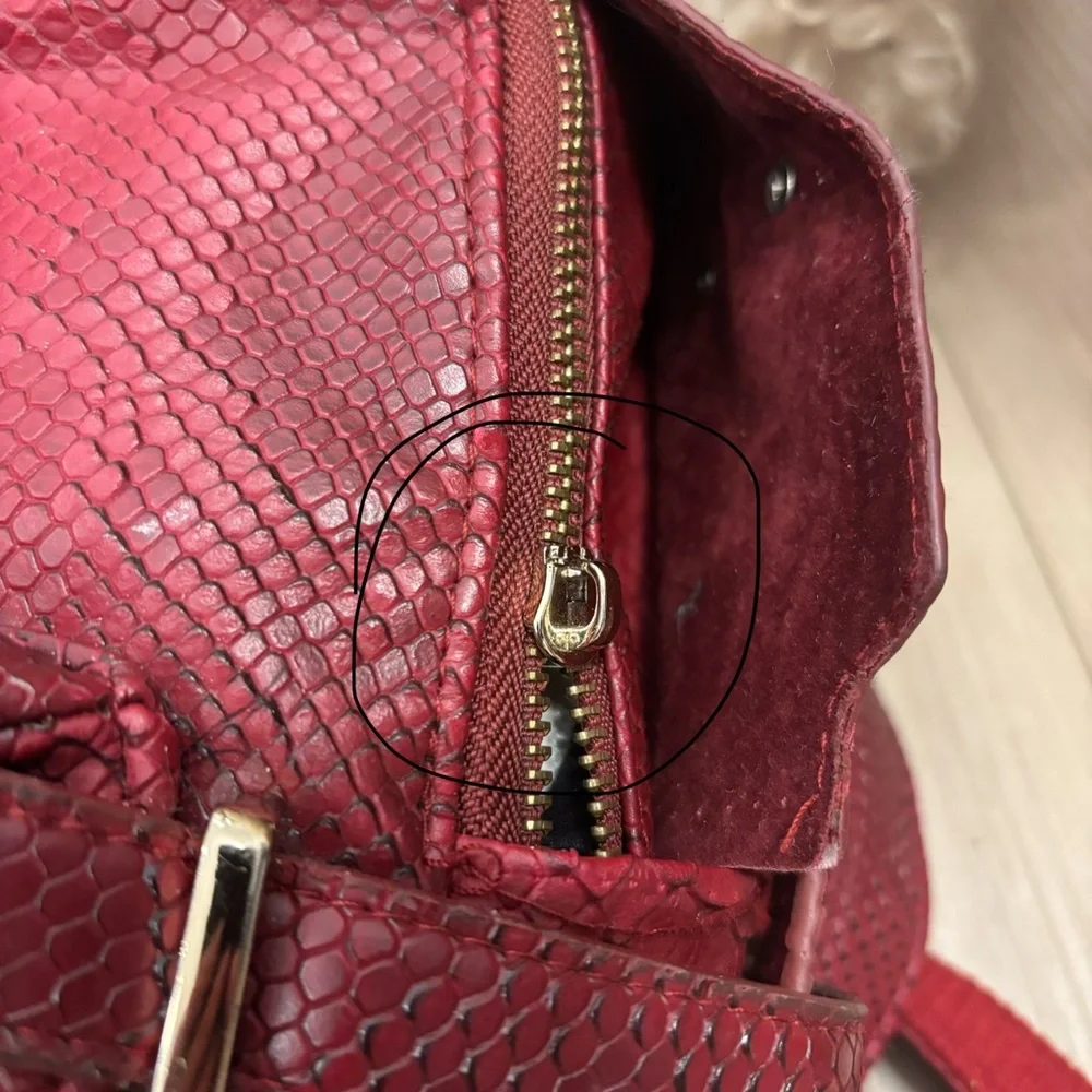 Red Textured Women's Backpack - Picture 4 of 4